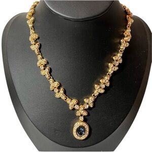 New fifth Avenue necklace. Austrian crystal. Blue Pendant. Lead & nickel free.